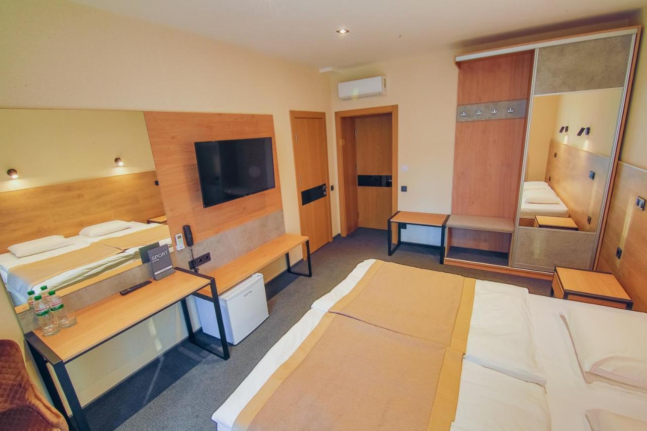 Sport Hotel 1 Черкассы Экстерьер фото