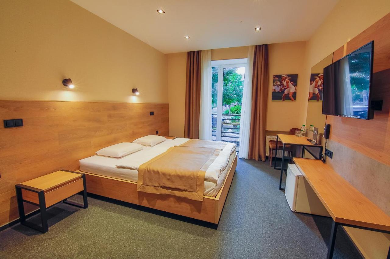 Sport Hotel 1 Черкассы Экстерьер фото
