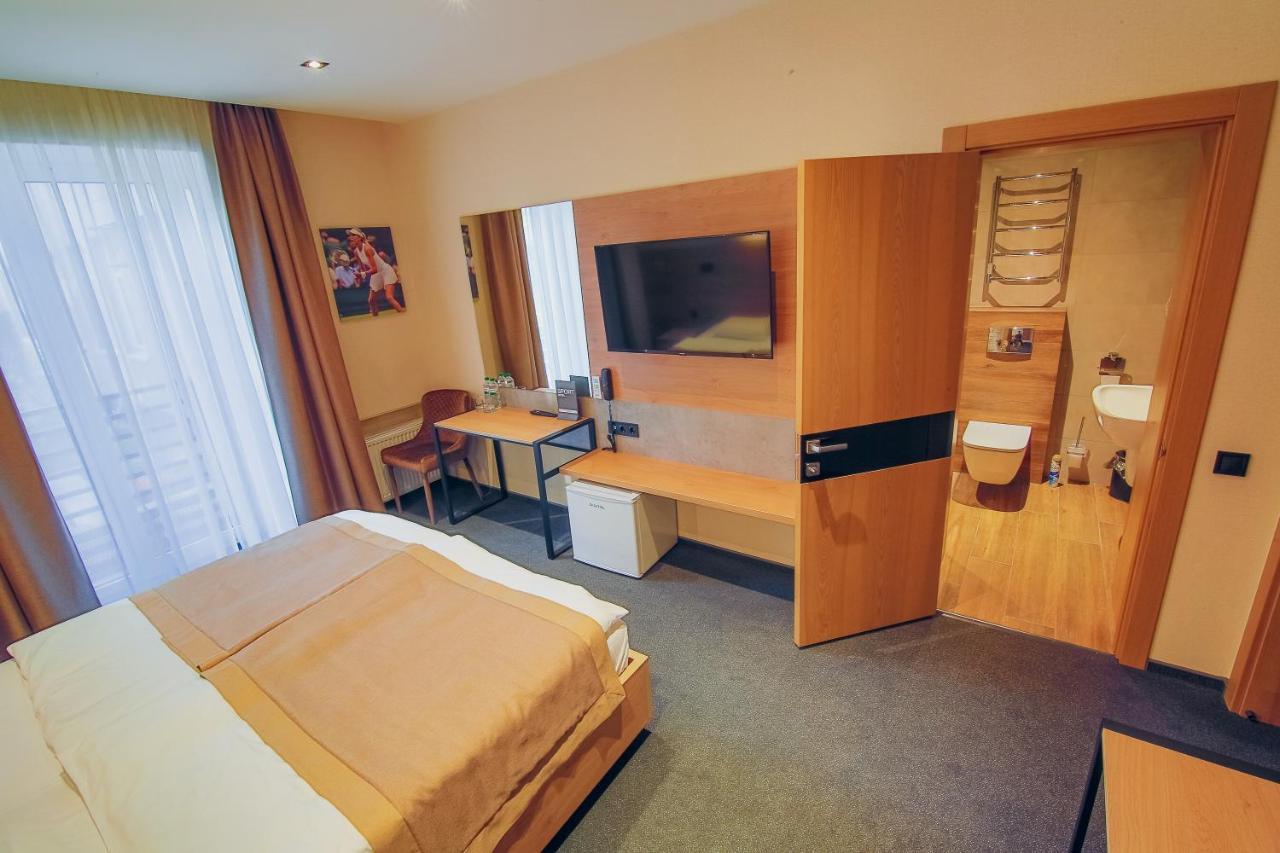 Sport Hotel 1 Черкассы Экстерьер фото
